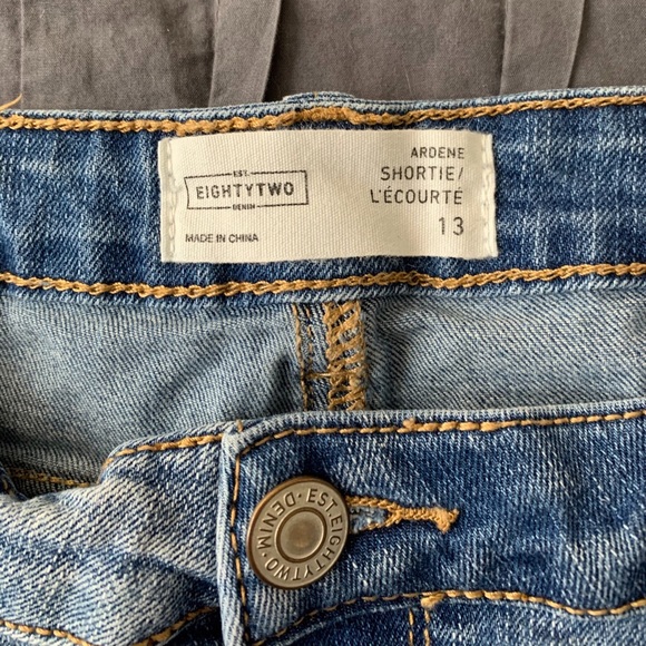 Ardene light blue ripped jean shorts - Picture 2 of 2